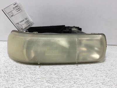 Faro de pasajero derecho Chevy Tahoe 02 nublado Foto 1 de 2