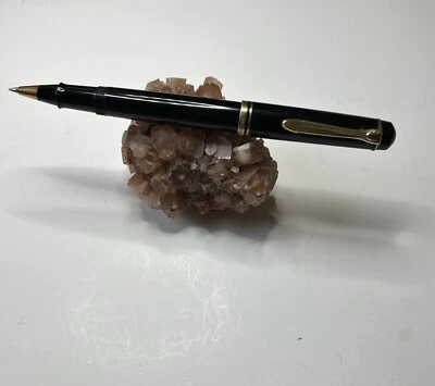 Bolígrafo vintage Pelikan negro R200 estilo antiguo con borde dorado Foto 1 de 4