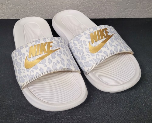 Sandali donna Nike fantasia bianca e oro slide taglia 9 stile CN9676 103