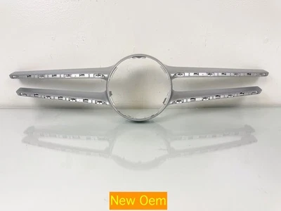 Mercedes Benz E250 E300 Front GRILLE MOULDING 2128850622 New Oem — 第 1/4 张图片