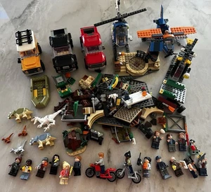 Lego Lot Jurassic park Dinosaurs, Minifigures, Vehicles, Jeep, Helicopter - Picture 1 of 6
