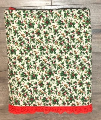 Mantel de Navidad rectangular de 9 x 3,5 pies con borde de encaje acebo baya y cono de pino Foto 1 de 4