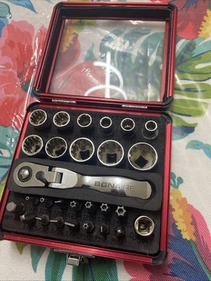 Bonaire 28 Piece Ratchet With Socket & Bit Set. Lightly Used Excellent Condition - Image 1 of 4