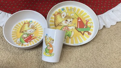 Juego de tazas vintage 1975 The First Years melamina jardinero conejito plato Foto 1 de 4