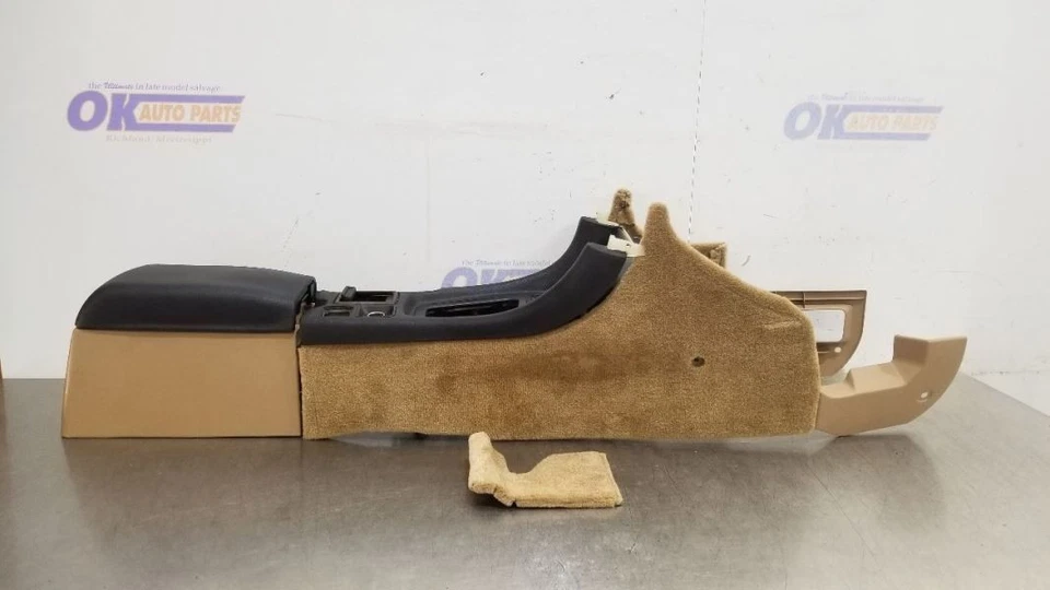 99 1999 MITSUBISHI 3000GT CENTER FLOOR CONSOLE ASSEMBLY TAN  Foto 1 de 4