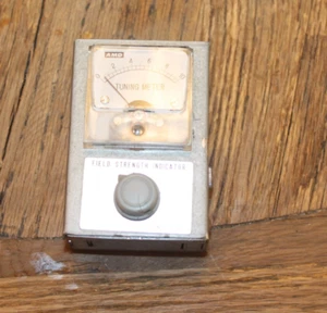 Vintage AMD Field Strength Indicator with Tuning Meter 76-860 - Zdjęcie 1 z 2