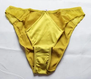 Savage X Fenty Women's Sexties Satin Brazilian Panty DH3 Olive Yellow Medium NWT - Picture 1 of 4