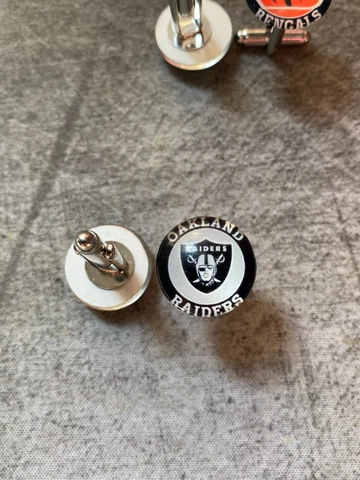 Oakland Raiders cufflinks Cover