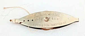 Susan Bates TATTING lace SHUTTLE with Bobbin Vintage metal 3/4" x 3" - Picture 1 of 4