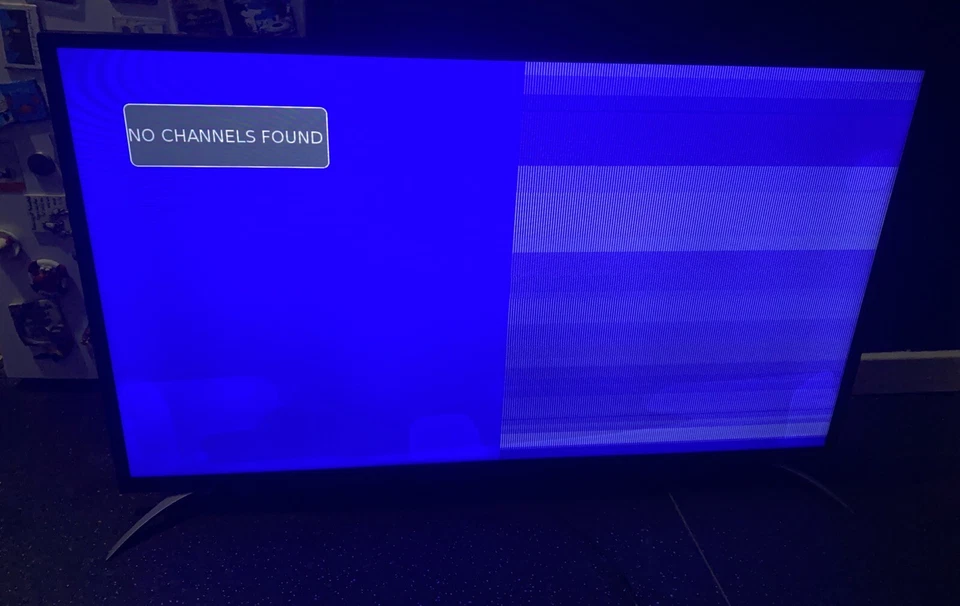 Sharp Aquos LC-40cfe6351k Smart HD LCD Year 2015. Dodgy Picture. Fuzzy Screen - Image 1 of 4