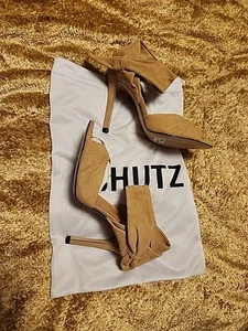 Schutz Women's Adlyn Suede Sandal Size 7B NWOT - Picture 1 of 7