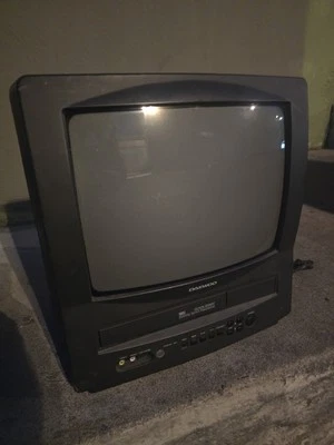 DAEWOO DVQ-13H1FC 13" Color TV/VCR/VHS Grabadora Combo De Colección Retro VHS NO FUNCIONA Foto 1 de 4