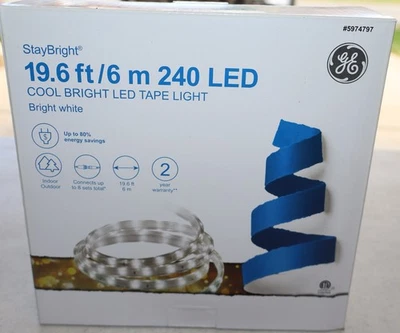 GE StayBright 240 luces 19,6 pies blancas integradas LED luces de cinta de Navidad Foto 1 de 2