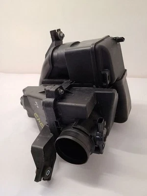 2011-2015 Honda Pilot Air Intake Cleaner Box Assembly OEM - Image 1 of 4