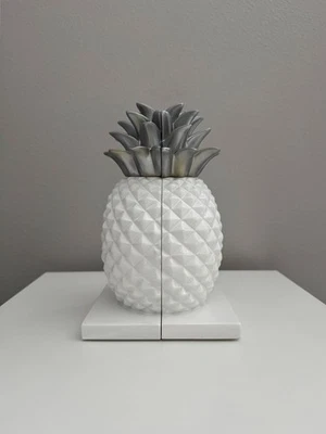 Pineapple Bookends White & Silver Decorative Home Office Shelf Decor Tropical Foto 1 de 4