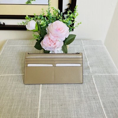 Carteira de telefone Coach com zíper - Imagem 1 de 4