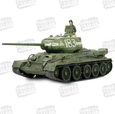 1:32 FORCES VALOR MEDIUM MILITARY TANKS T-34-85 Berlin 1945 Diecast Armor Model - Image 1 of 4