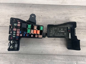 Hyundai I10  FUSE BOX 91956-K7010 - Picture 1 of 4