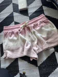 Feat Blanket blend Shorts Size Large Women’s - Picture 1 of 5