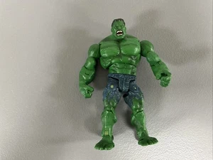 Modellino Marvel THE HULK Movie Poseable 2003 Incredibile Hulk Giocattolo - Foto 1 di 3