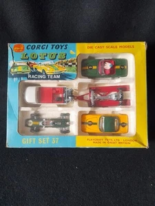 Corgi Gift Set 37 LOTUS Racing Team Gift Set Original Boxed + RARE EXTRAS - Picture 1 of 24