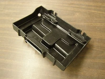 Bandeja de batería Continental 1985 1986 1987 Lincoln Mark VII Ford 1983 1984 OEM nuevo de lote original Foto 1 de 4