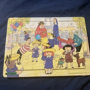 Puzzle vintage en bois Madeline et Barbra - Photo 1/10