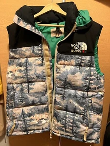 Gucci × The North Face Down Vest Gilet Jacket Forest Print medium - Picture 1 of 8