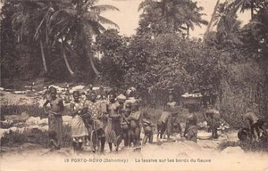 ETHNIC NUDE - Benin - PORTO-NOVO - Washing on the River Banks - Publ. Geo Wolber - Picture 1 of 2