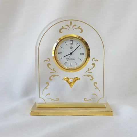 Mikimoto Vintage Pearl Clear Resin & Gilt Mantel Clock 9cm NEEDS BATTERY ! Cover