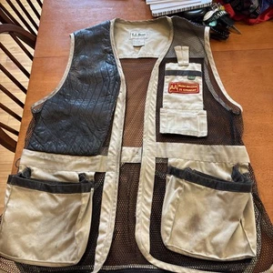 Vintage LL Bean Hunting Shooting Vest Size XXL Pockets Zipper Winchester 25 - Picture 1 of 8