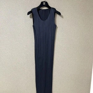 Vestido midi plisado negro sin mangas Pleats Please Issey Miyake talla 4 XL 54 pulgadas - Imagen 1 de 9