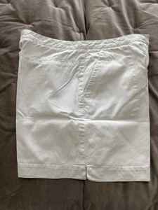 Liz Claiborne Petite White Ladies Cotton Shorts Size UK14 - Picture 1 of 8