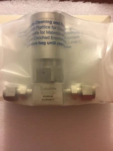 AMAT 0600-00094 Diaphragm Valve, 6LV-DF8327-C, SC-11, 3/8 Swagelok Fitting. - Picture 1 of 3