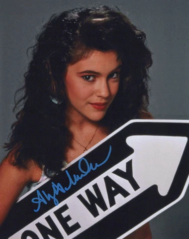 ALYSSA MILANO signed Autograph 20x25 cm "CRASH COURSE" in Person Cover