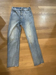 Old Navy High RiseBoyfriend Straight Jeans Womens 4 Tall Light rinse - Picture 1 of 4