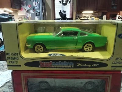 jouef evolution  Ford Mustang GT 1/18 scale diecast model car #3102 Green - Image 1 of 4