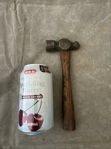 VINTAGE VAUGHN 10oz BALL PEEN HAMMER NICE CONDITION WOOD HANDLE MADE IN USA 8” - Picture 1 of 10