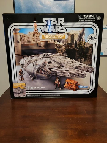 Star Wars Vintage Collection Millennium Falcon Target Smuggler's Run Exclusive Cover