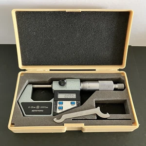 Mitutoyo Digimatic Micrometer (see video) 293-401 MDC-25 0-25mm 0.001mm in stock - Picture 1 of 16