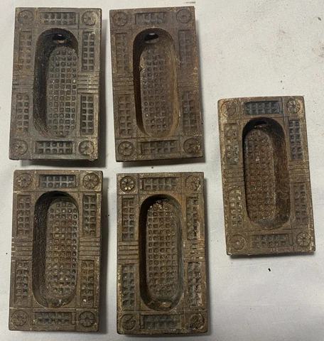 5 ANTIQUE VINTAGE CAST IRON WINDOW SASH LIFT PULLS, DETAILED ORNATE VICTORIAN Cover