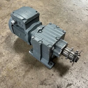 SEW EuroDrive R27 DR63M4/TF Motore cambio 230/400V 1320/19/min 69,47:1 90Nm - Foto 1 di 7
