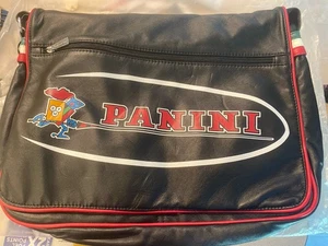 Raro Bolso Panini Fútbol Vintage Nuevo Con Etiquetas Nuevo Mensajero - Imagen 1 de 11