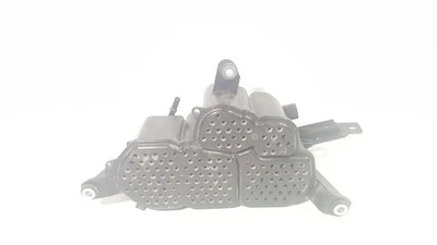 Bote de vapor de combustible OEM Audi A6 2013 3,0 L Foto 1 de 4