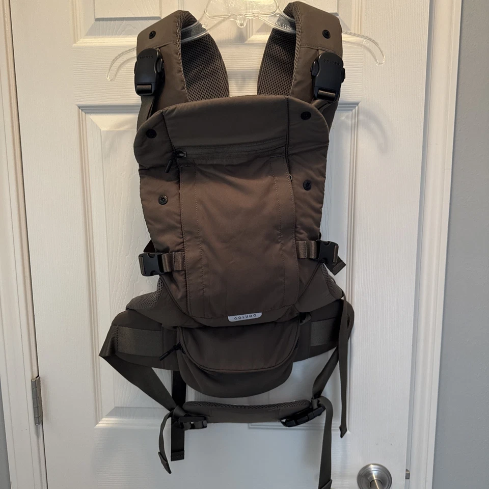 Colugo Baby Carrier Olive Green Very Nice Condition - Image 1 of 4