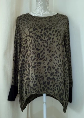 Tilly Rose 100% Silk Flowy Tunic Top Blouse Size L 12 Animal print - Image 1 of 4