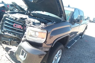 2015 GMC Sierra 2500 Automatic Transmission OEM 106K Miles - LKQ436500953 - Image 1 of 4