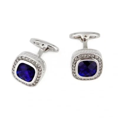 Gemelos de cojín de moissanita blanca y zafiro azul simulado en oro blanco de 10 quilates Foto 1 de 4