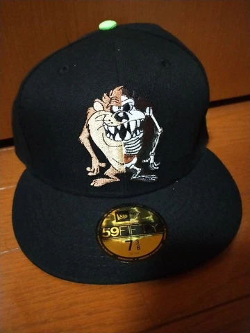 New Era Looney Tunes Tasmanian Devil Skeleton Cap Hat Cover