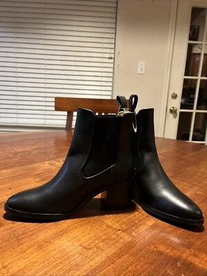 NWT &Other Stories Black Leather Pull On Chelsea Ankle Boots Size 6.5 Block Heel - Image 1 of 4